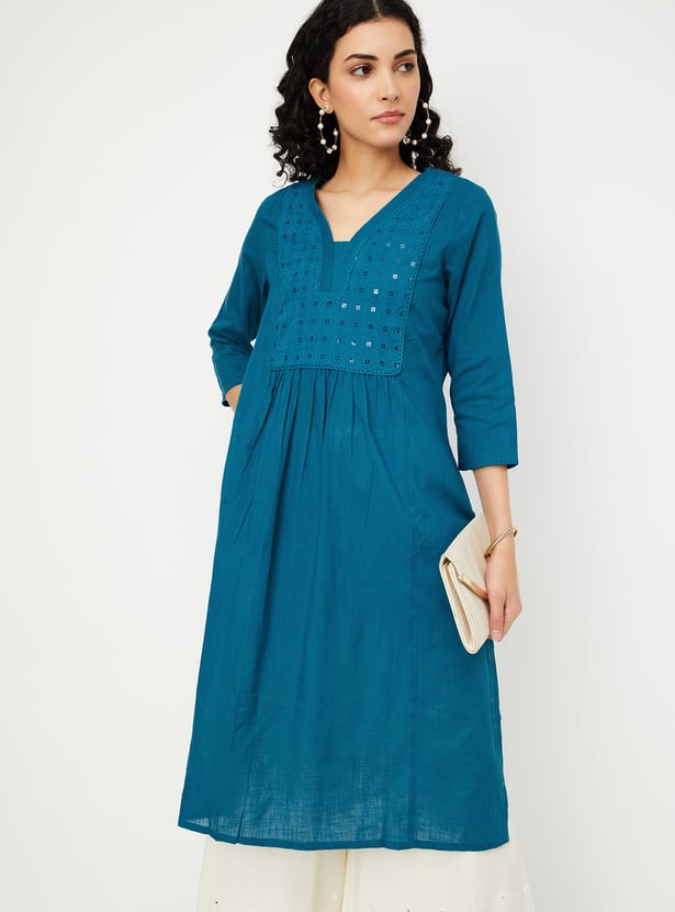 Women Embroidered Yoke Straight Kurta